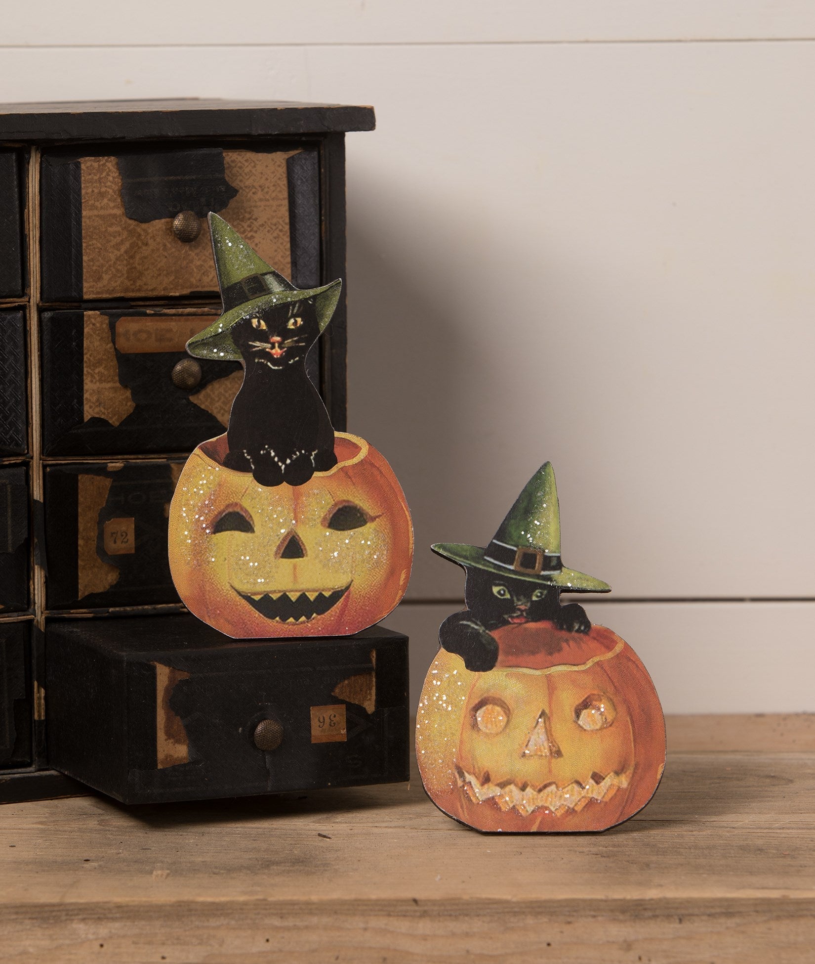 Black Cat in Jack O' Lantern Dummy Boards